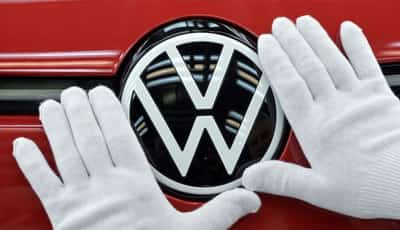 Image for Volkswagen and Porsche recall over 500,000 US vehicles with rearview camera glitch