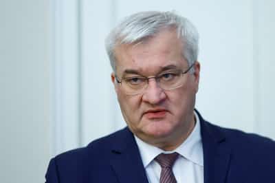 Image for Ukraine's foreign minister says China could help end the war, invites counterpart to Ukraine