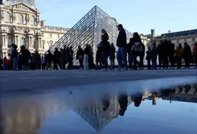 Image for Louvre was exposed to heist by chronic underestimation of risk, says French minister