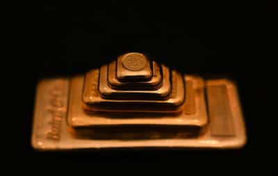 Image for Western retail demand for gold surges in rush for hard assets