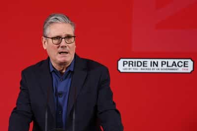 Image for UK's Starmer apologises to Epstein victims over Mandelson, but comes out fighting