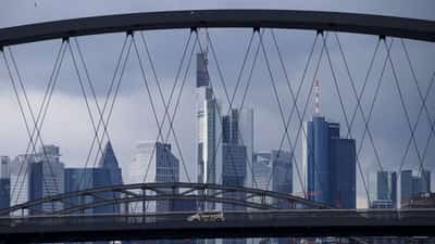 Image for US tariffs, Chinese competition weigh on EU trade, data show