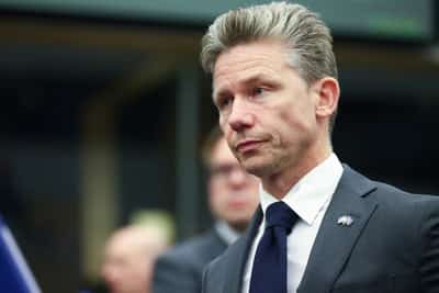 Image for Sweden will contribute to new Ukraine arms shipment plans, defence minister says