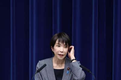 Image for Japan reaffirms no-nukes pledge after official floats weapons idea