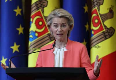 Image for EU's von der Leyen defends record in face of censure motion