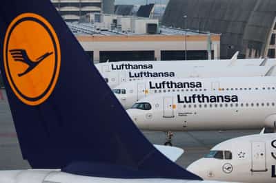 Image for Lufthansa, Air France-KLM defy trade war worries with Q2 growth
