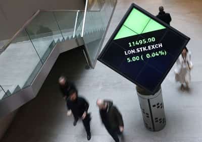 Image for UK's FTSE 100 climbs on boost from mining and energy stocks