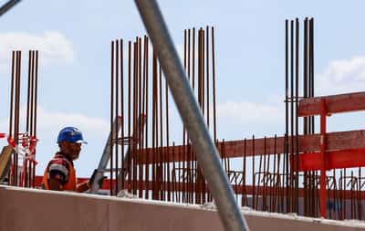 Image for German unemployment rises less than expected in November