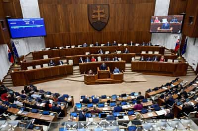 Image for Slovak parliament calls on government to end backing for Russia sanctions