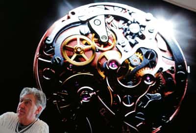 Image for Swatch CEO concerned about surge in value of Swiss franc