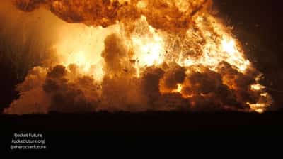 Image for SpaceX Starship rocket explodes in setback to Musk's Mars mission