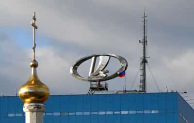 Image for Russia's carmaker Avtovaz to restore full working week in January 2026