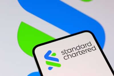 Image for StanChart's shares fall on departure of CFO De Giorgi