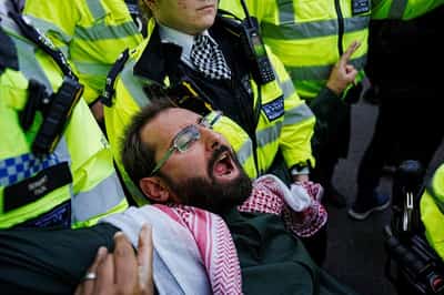 Image for UK police arrest around 425 at latest protest for banned Palestine Action