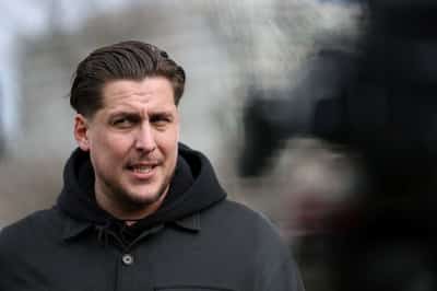 Image for Bomb damage at Iran's Evin prison raises fears for detained Britons, family says