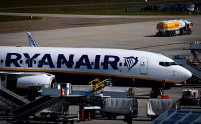 Image for Ryanair average fares may not grow this year, CEO warns