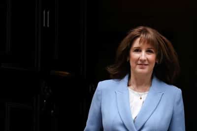 Image for UK's Reeves to hammer home her strategy to peers at IMF summit