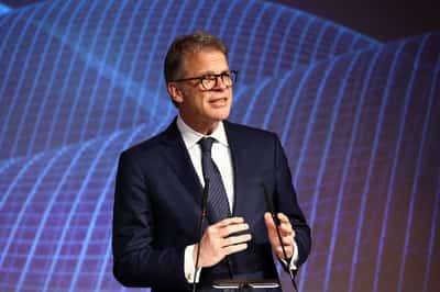 Image for Deutsche Bank CEO calls 2025 a 'year of reckoning'