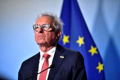 Image for Exclusive-European crisis fund worth over $500 billion could be used for defence, says ESM chief