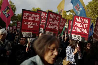 Image for Tens of thousands march in Lisbon against planned labour changes