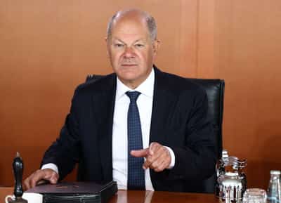 Image for Germany's Scholz urges careful review of possible far-right party ban