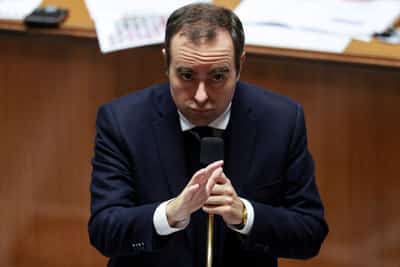 Image for France tightens checks on food imports amid farmers' Mercosur opposition