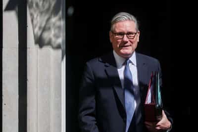 Image for Sovereignty of Falklands rests with the UK, Britain tells the US