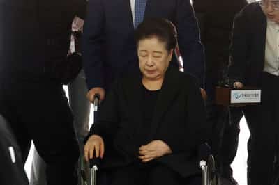 Image for Leader of South Korea's unification church jailed after court issues warrant