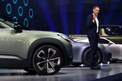 Image for Volkswagen is ok on chip supply for now, CEO tells Bild am Sonntag