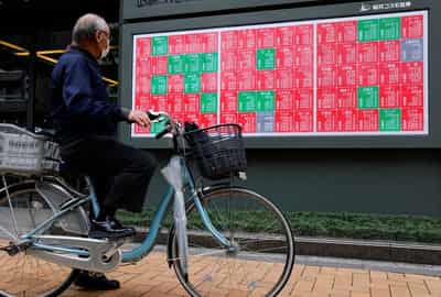 Image for Asia shares find relief in tech resilience, oil off peak