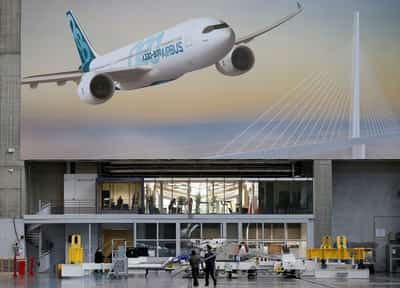Image for Airbus CEO says Boeing likely to win order race this year