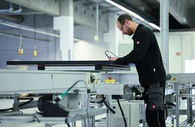 Image for Germany's green jobs double but staff shortage threatens growth, study shows