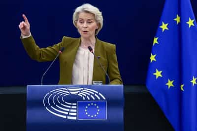 Image for EU needs deals with India, others to reduce US dependency, von der Leyen says