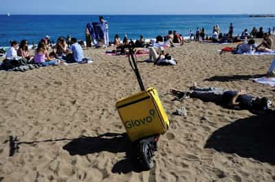 Image for Italian judge orders Glovo to discuss heat risks with unions