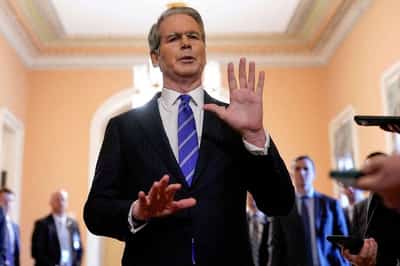 Image for US, China to discuss tariff deadline extension as Trump reaches Philippines deal