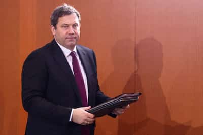 Image for German minister urges faster roll-out of investment push as growth forecast cut