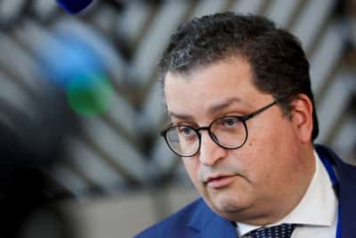 Image for Portugal aims to cap any deficit at 0.5% to protect investor confidence