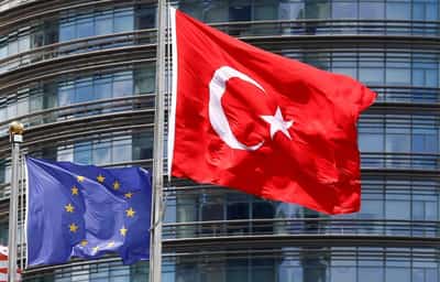 Image for EU eases Schengen visa rules for Turks; envoy urges further moves