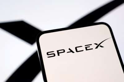 Image for Italy's opposition warns against involving SpaceX in satellite update