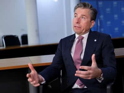 Image for Aid chief says UN pressing to enter Sudan's al-Fashir after reports of atrocities