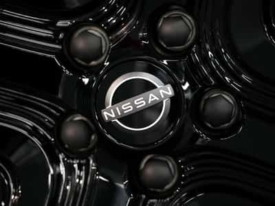 Image for Nissan sees smaller full-year operating loss as turnaround efforts bear fruit