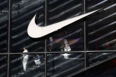 Image for Nike to cut corporate jobs amid turnaround effort