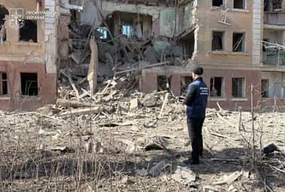 Image for Russian strike on Ukraine's Sloviansk kills four, local official says