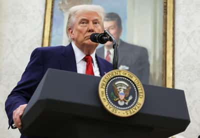 Image for Trump expresses hesitation on imposing new sanctions on Russia