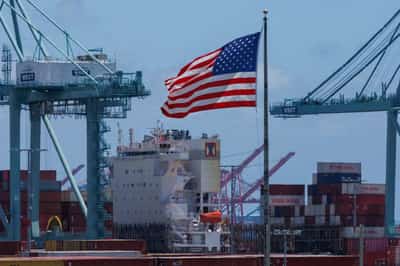 Image for New trade war deadline prolongs instability, UN trade agency says