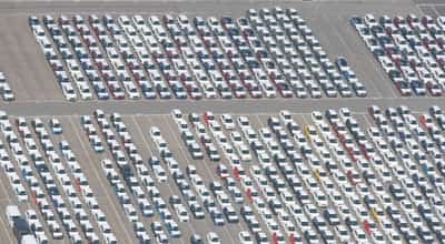 Image for German carmakers to meet Chancellor Merz at summit in October