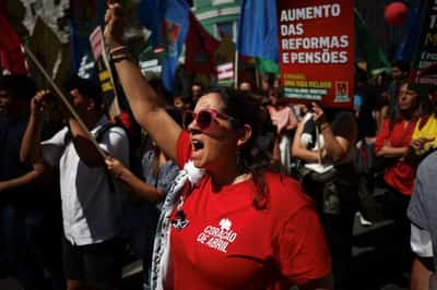 Image for Tens of thousands rally in Lisbon against planned labour reforms