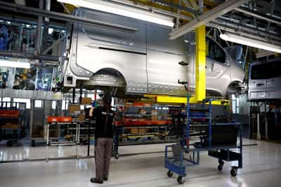 Image for Renault cuts 300 jobs at van factory as European market slows