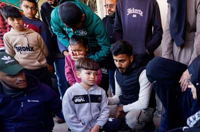 Image for Israeli fire kills three in Gaza following new ceasefire talks