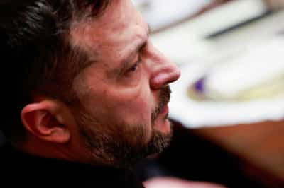 Image for Zelenskiy says Trump's call to freeze current frontlines is 'good compromise'